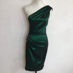 XSCAPE by Joanna Chen Women Elegant Dark Emerald Green One Shoulder Dress Sz 10